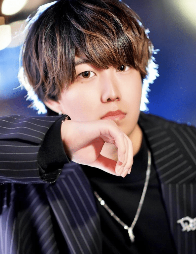 霜月透華（AVALON）