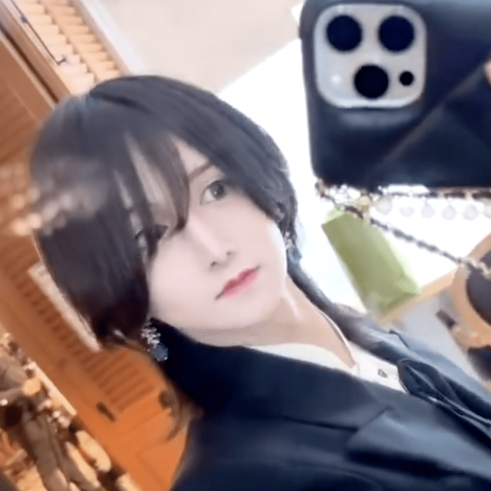 【帝 蓮】ハーフアップ👼 上髪伸びてきた